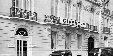 maison hubert de givenchy|hubert Givenchy lover.